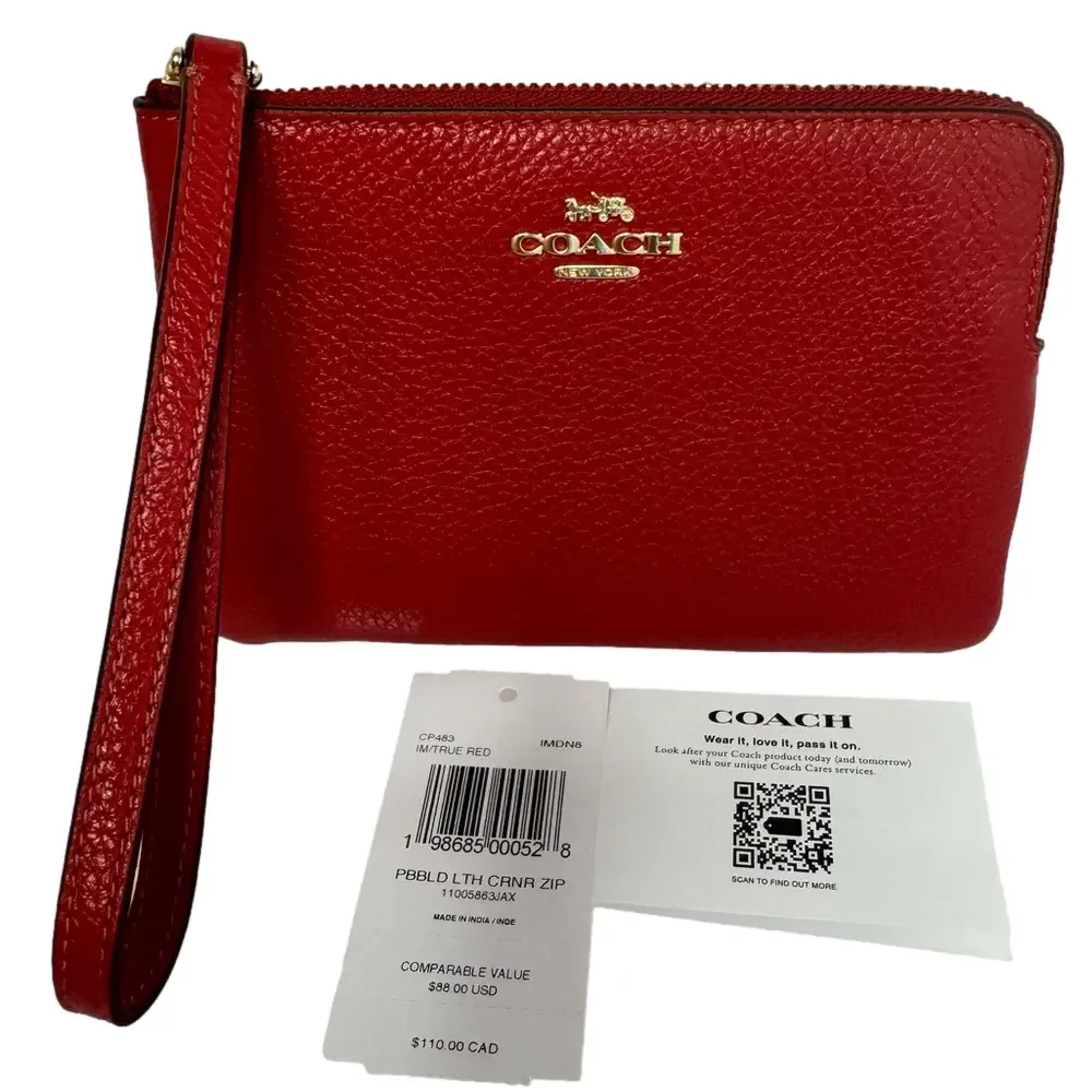 💖 #230 Coach NWT Red Pebbled Leather Corner Zip Wristlet